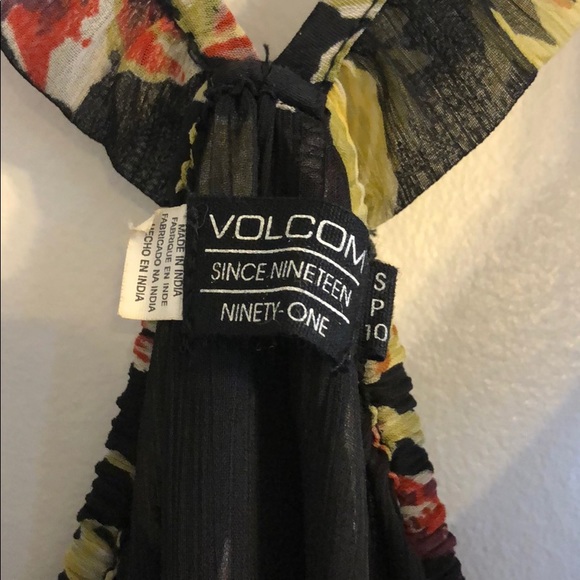 Volcolm Dress - Picture 6 of 10